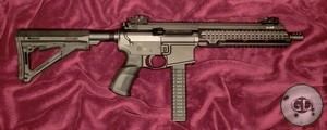 V-AR 9 mm Luger